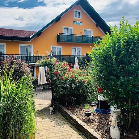 Landhotel Erhardt Бад Валтерсдорф Екстериор снимка