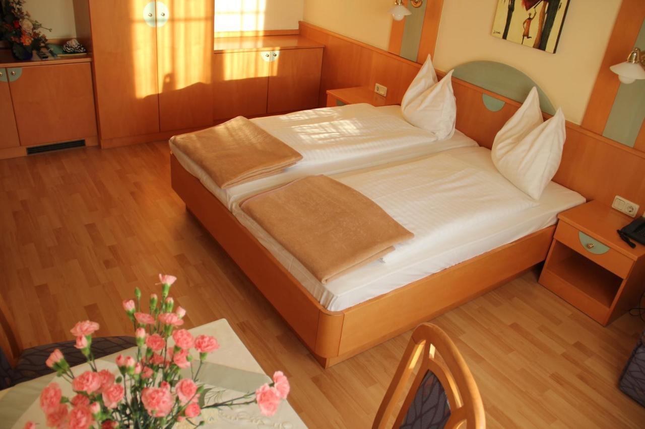 Landhotel Erhardt Бад Валтерсдорф Екстериор снимка